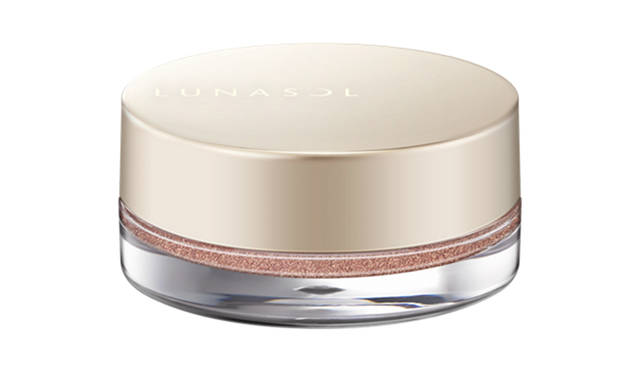 <strong>ルナソル ベージュニュアンスアイズ</strong><br>05<br>価格｜2500円（税抜）