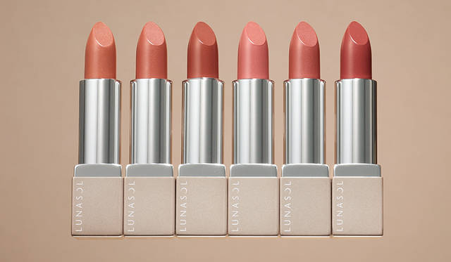 <strong>ルナソル ベージュニュアンスリップス</strong><BR>限定6色<br>価格｜3000円（税抜）