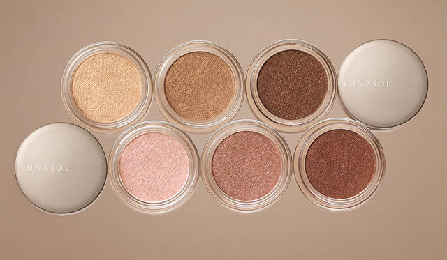 <strong>ルナソル ベージュニュアンスアイズ</strong><br>限定6色<br>価格｜2500円（税抜）