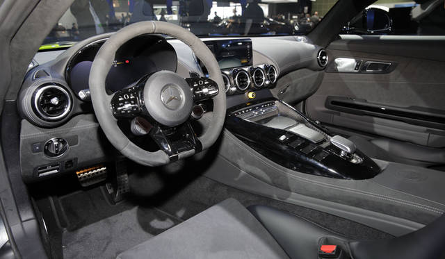 Mercedes-AMG GT R Pro｜メルセデスAMG GT R プロ