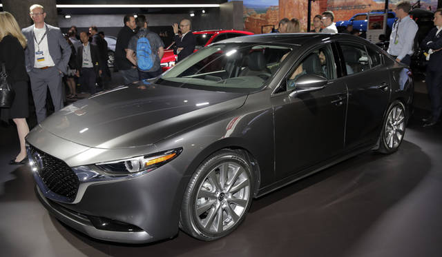 Mazda 3｜マツダ 3（日本名：デミオ）