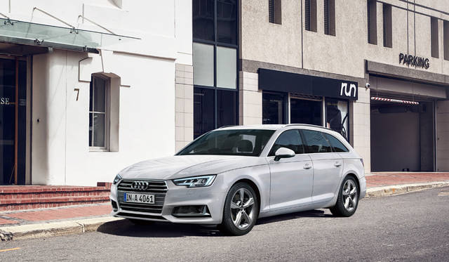 Audi A4｜アウディ A4