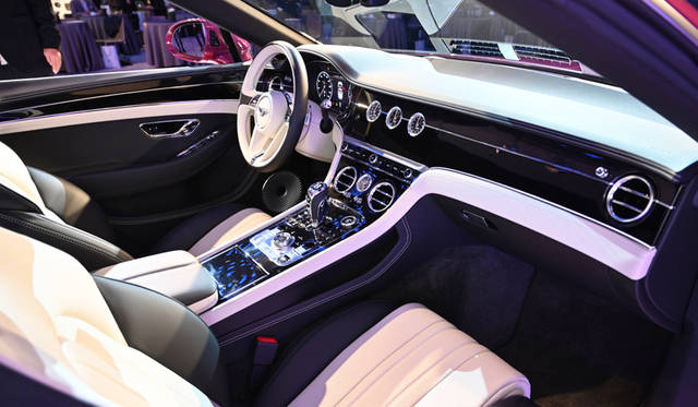 Bentley Continental GT Convertible<br> ベントレー コンチネンタル GT コンバーチブル<br>