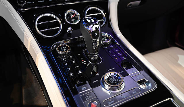 Bentley Continental GT Convertible<br> ベントレー コンチネンタル GT コンバーチブル<br>