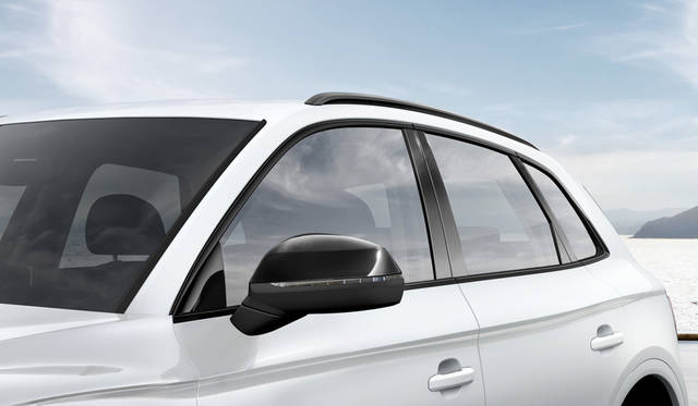 Audi Q5 40 TDI 1st edition black styling<br>アウディ Q5 40 TDIファースト エディション ブラック スタイリング