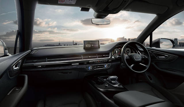 Audi Q7 black styling｜アウディ Q7 ブラックスタイリング