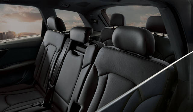 Audi Q7 black styling｜アウディ Q7 ブラックスタイリング