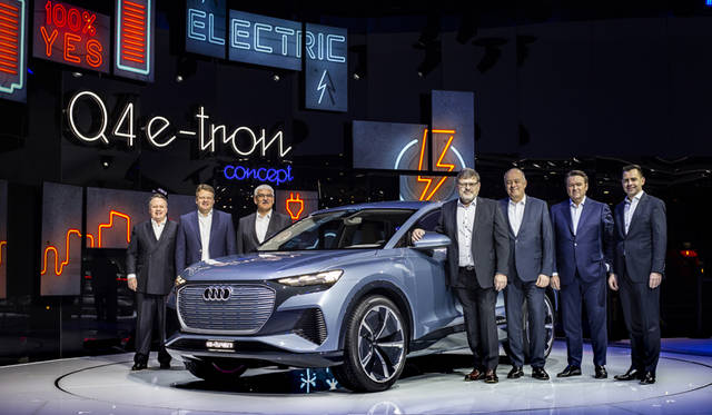 (from left to right) Alexander Seitz, Member of the Board of Management of AUDI AG, Finance, China, Compliance and Integrity; Bernd Martens, Member of the Board of Management of AUDI AG, Procurement and IT; Wendelin Göbel, Member of the Board of Management of AUDI AG,Human Resources and Organization; Hans-Joachim Rothenpieler, Member of the Board of Management of AUDI AG, Technical Development; Peter Kössler, Member of the Board of Management of AUDI AG, Production and Logistics; Bram Schot, Chairman of the Board of Management of AUDI AG and temporary Member of the Board of Management for Sales and Marketing; Martin Sander, Vice President Global Sales and Marketing, AUDI AG Audi Q4 e-tron concept