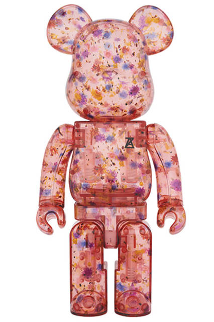 全高約70mm（100%）/ 280mm（400%）。MEDICOM TOY PLUS、ANREALAGE取扱い各店舗、他一部店舗にて数量限定販売。4月発売予定・1万6200円。  ※数量限定商品のため、在庫が無くなり次第、販売は終了となります。 ※監修中のサンプルを撮影しております。発売商品とは一部異なる場合があります。  BE@RBRICK TM & ©︎ 2001-2019 MEDICOM TOY CORPORATION. All rights reserved.
