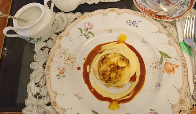 <strong>山の上ホテル</strong><br>住所｜東京都千代田区神田駿河台1-1<br>TEL｜03-3293-2311（代表）<br>※2019年4月30日～11月30日、工事により休館予定