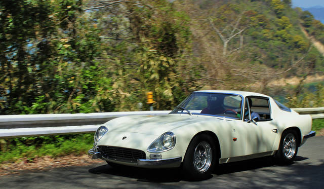 四国のワインディングをかけるランボルギーニ3500GTZ