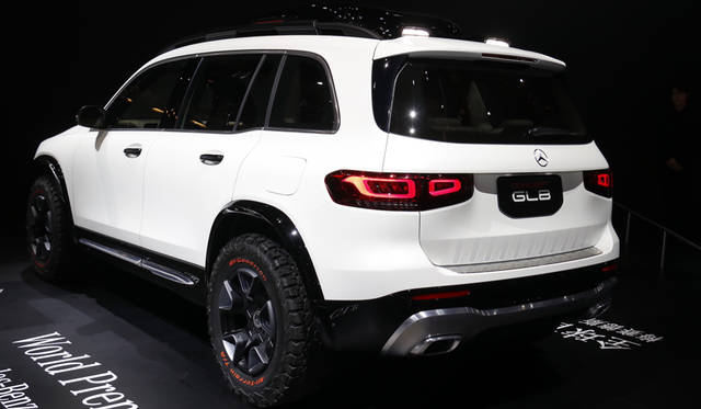 11 Mercedes-Benz Concept GLB