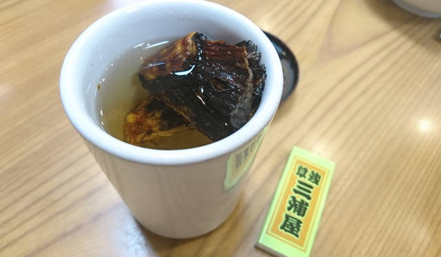 <strong>三浦屋</strong><br>  住所｜東京都台東区浅草2-19-9<br>  TEL｜03-3841-3151<br> 営業｜12:00-21:30 <br> 定休｜4月～7月 毎週水・木曜日 <br>8月 1ケ月休業 <br>9月 毎週水・木曜日 <br>10月 毎週水曜日 <br>12月31日～1月2日