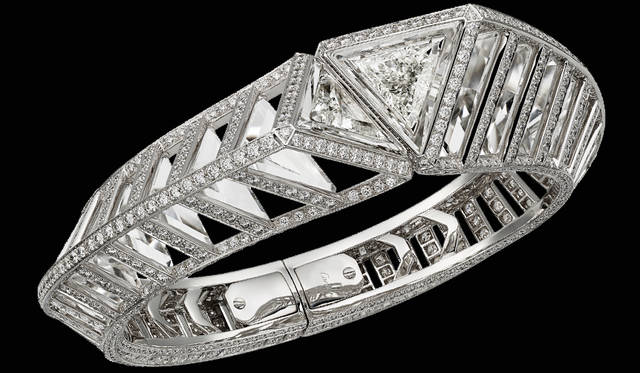 ブレスレット。カルティエ、2017年。ゴールド、ダイヤモンド、ロッククリスタル。個人蔵。Vincent Wulveryck © Cartier