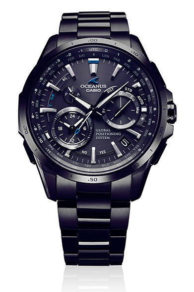 どのモデルもケースとブレスレットにDLCコーティングが施されている。<br /><br /> <strong>オシアナス OCW-G1000B-1A2JF</strong><br /> ケース｜チタン（チタンカーバイト処理）<br /> 直径｜46.1mm<br /> 厚さ｜14.7mm<br /> 防水｜10気圧防水<br /> 機能｜GPS電波（時刻自動受信。位置は手動受信）、標準電波（自動受信、最大6回/日。中国のみ5回/日）、40タイムゾーン、UTC時刻表示、二都市同時表示、ホームタイムの都市入替機能。ストップウオッチ（1/20秒計測、24分計）、針位置自動補正機能、日付・曜日表示、フルオートカレンダー、バッテリー充電警告機能、ソーラー充電（タフソーラー）。<br /> ブレス｜チタン（チタンカーバイト処理）<br /> 重さ｜106g<br /> 価格｜24万8400円<br /><br />  カシオ計算機 お客様相談室<br /> Tel. 03-5334-4869<br /> http://oceanus.casio.jp