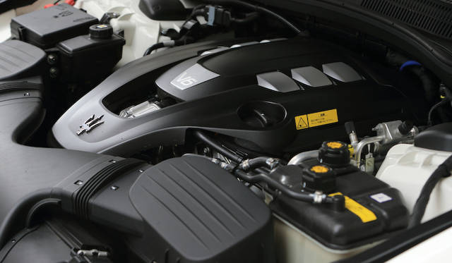 ベーシックモデルのギブリのエンジンは、ギブリSとおなじ3.0リッターV6ツインターボながらデチューンされ、最高出力330ps、最大トルク500Nmというスペック