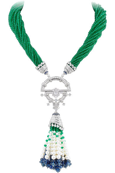 <strong>La Biennale Paris｜パリ・ビエンナーレ 2014</strong><br /><br />VAN CLEEF & ARPELS｜ヴァンクリーフ＆アーペル<br /><br />フリンジネックレス　©Van Cleef & Arpels