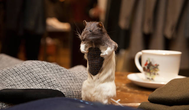 ポップアップストアに飾られた動物のオブジェ