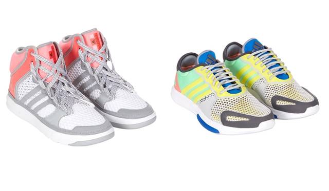 （左より）MID-CUTスニーカー　1万1880円、LOW-CUTスニーカー 1万260円