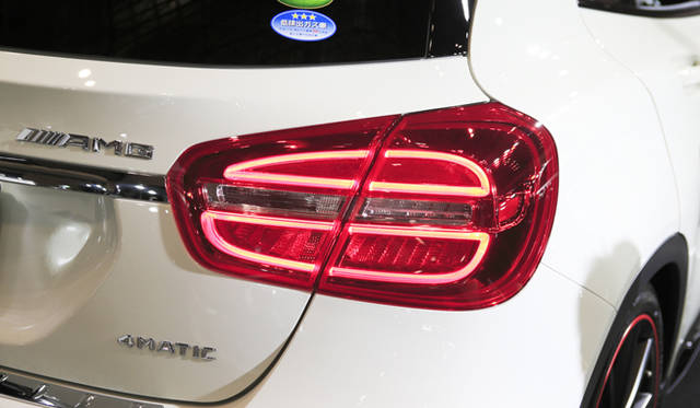 Mercedes-Benz CLA45 AMG 4MATIC｜メルセデス・ベンツCLA 45 AMG 4マテック