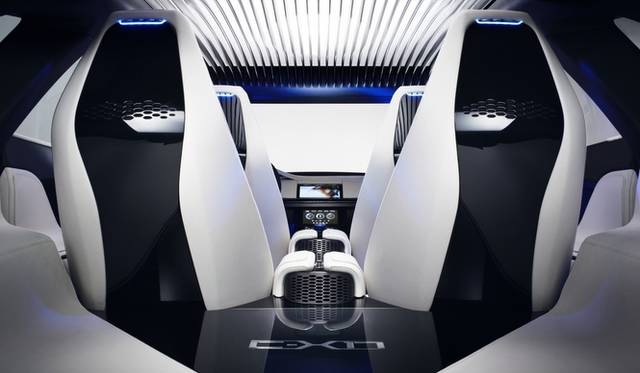 フランクフルトモーターショーで初披露されたC-X 17