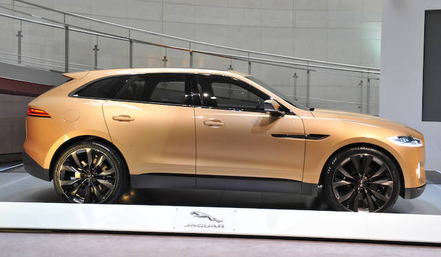 C-X17コンセプトは日本でも公開された