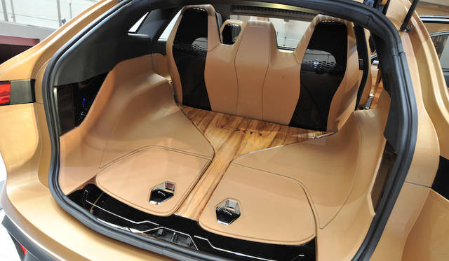 C-X17コンセプトは日本でも公開された