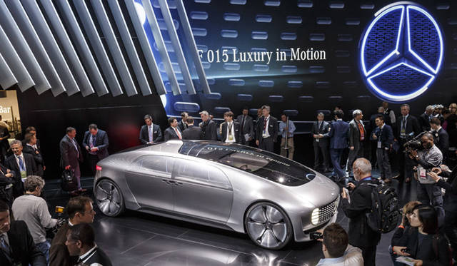 Mercedes-Benz F015 Luxury in Motion｜メルセデス・ベンツ F015 ラグジュアリー イン モーション