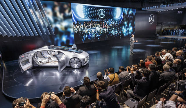 Mercedes-Benz F015 Luxury in Motion｜メルセデス・ベンツ F015 ラグジュアリー イン モーション