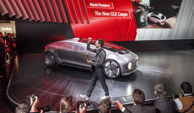 Mercedes-Benz F015 Luxury in Motion｜メルセデス・ベンツ F015 ラグジュアリー イン モーション