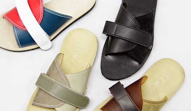 レザーサンダル