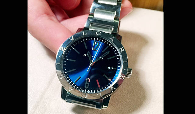 間もなく発表される予定のブルガリ･ブルガリのブルー文字盤仕様。＊この商品はプロトタイプのため仕様変更になる場合があります。