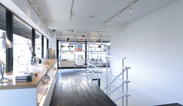 「MARGARET HOWELL SHOP&CAFE 吉祥寺」2階