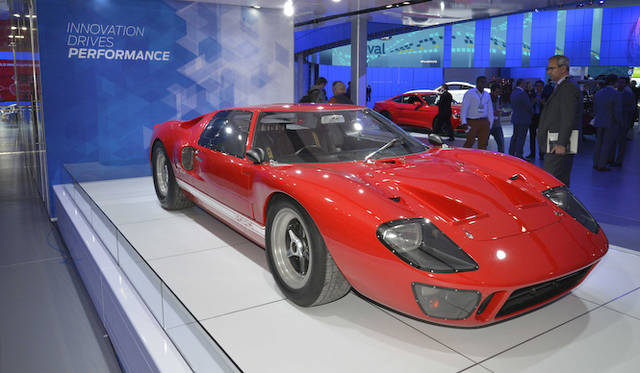 Ford GT|フォード GT 1964年登場の“先代”フォード GT40
