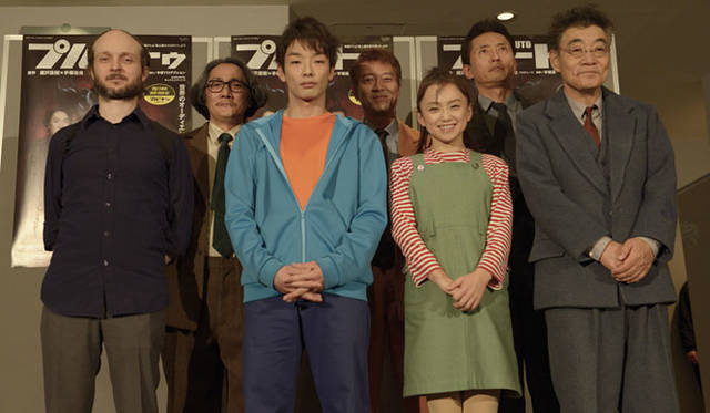 左から、演出家のシディ・ラルビ・シェルカウイ、吉見一豊、森山未來、寺脇康文、永作博美、松重豊、柄本明