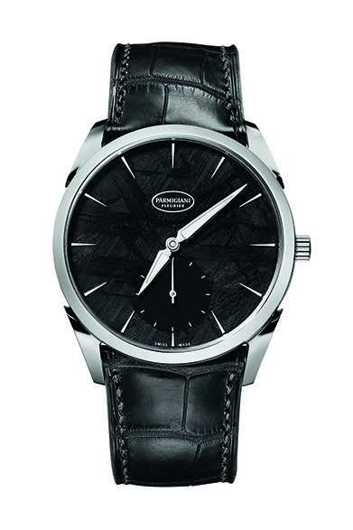 <strong>トンダ 1950 メテオライト</strong><br/>（グラファイトダイヤル）<br/>ケース｜チタニウム<br/>直径｜39mm<br/>厚さ｜7.8mm<br/>ムーブメント｜自動巻き（Cal.PF701）<br/>ストラップ｜アリゲーター<br/>防水性｜30ｍ<br/>発売時期｜2015年春予定<br/>税込予価｜263万2500円<br/><br/>パルミジャーニ・フルリエ・ディストリビューション・ジャパン<br/>Tel.03-5413-5745<br/>http://www.parmigiani.ch/<br/>