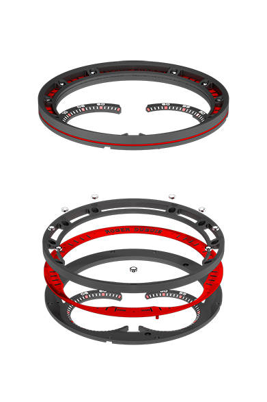 <strong>エクスカリバー スパイダー</br>ダブルフライングトゥールビヨン スケルトン</strong></br>ケース｜チタン＋ブラックDLC加工チタン＋レッドアルミニウム</br>直径｜47mm</br>厚さ｜14.95mm</br>ムーブメント｜手巻き（Cal.RD01SQ）</br>機能｜フライングトゥールビヨン（２つのキャリッジを連動）</br>ストラップ｜ラバー</br>防水性｜50ｍ</br>限定数｜世界188本</br>発売時期｜今冬予定</br>税抜予価｜3360万円</br></br>ロジェ・デュブイ</br>Tel. 03-3288-6640</br>http://www.rogerdubuis.com/<br/>