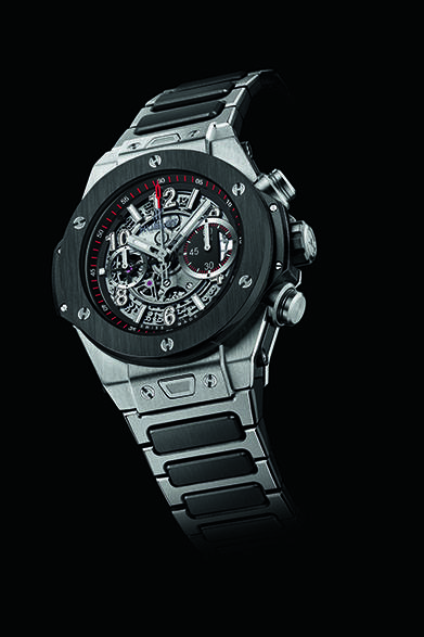 <strong>ビッグ・バン ウニコ チタニウム セラミック ブレスレット</strong><br/>ケース｜チタニウム（ポリッシュ＆サテン仕上げ）<br/>直径｜45mm<br/>ムーブメント｜自動巻き（Cal.HUB1242 UNIKCO）<br/>機能｜クロノグラフ（30分積算計、フライバック機能付き）<br/>ストラップ｜ブラックラバー＋チタン＋ブラックセラミック<br/>防水性｜100ｍ<br/>発売時期｜今秋予定<br/>税込予価｜246万2400円<br/><br/>LVMH ウォッチ・ジュエリー ジャパン ウブロ<br/>Tel. 03-3263-9566<br/>http://www.hublot.com/<br/>