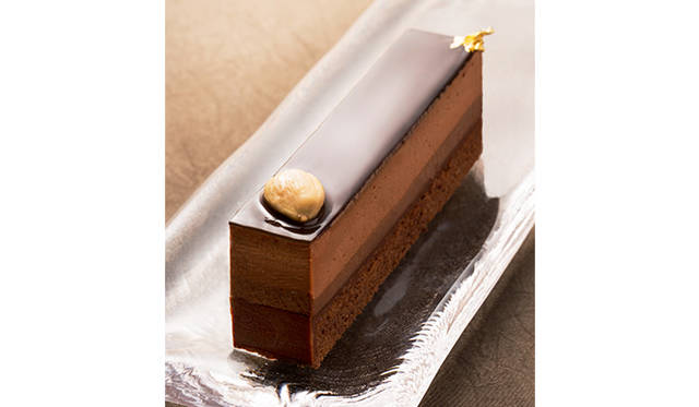 「ペストリーショップ」のプティガトー「ディアマン・ノワール」