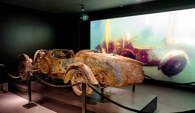 このタイプ22ブレシア（25年）は、かつて高額の税金から逃れようとしたオーナーがマッジョーラ湖（伊）の水上にフロートで浮かべていたが鎖が腐食して水没したものを、2009年にひきあげた