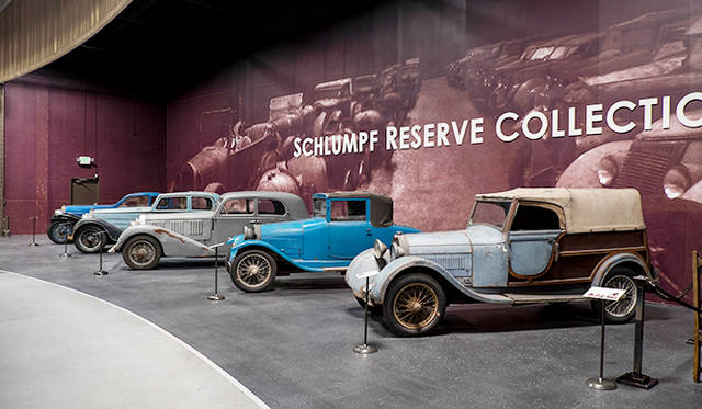 ブガッティの収集で知られる仏のシュルンプ・コレクションから購入した「リザーブ」とよばれる修復前のモデルの数かずも見もの