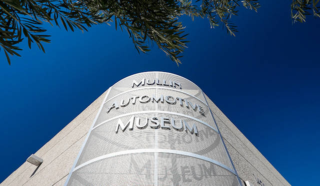 スタジオ・オブ・エンバラメント・アーキテクチャー社のデイビッド・ハーツが設計