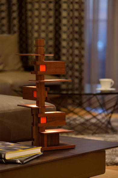 フランク・ロイド・ライトコレクションシリーズ「TALIESIN™ 4」ウォルナット材