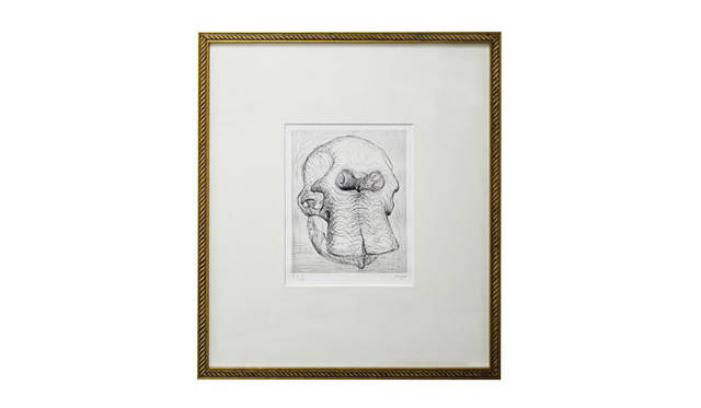 アートイベント「100 names small art collection ＠ arflex shop」<br /><strong>「エレファント・スカル no6-1」ヘンリー・ムーア</strong>（1898～1986年）　ヨークシャーに生まれる。20世紀のイギリスを代表する芸術家・彫刻家。大理石やブロンズを使った大きな抽象彫刻で知られる