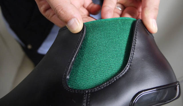 サイドゴムは10色からセレクト可能