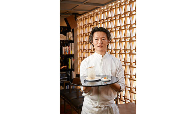 「TAKAZAWA」オーナー・シェフ　髙澤義明氏