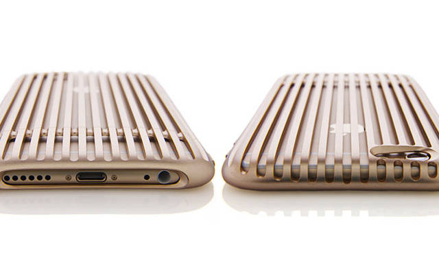 ジュラルミン製iPhone6ケース「The Slit（ザ・スリット）」