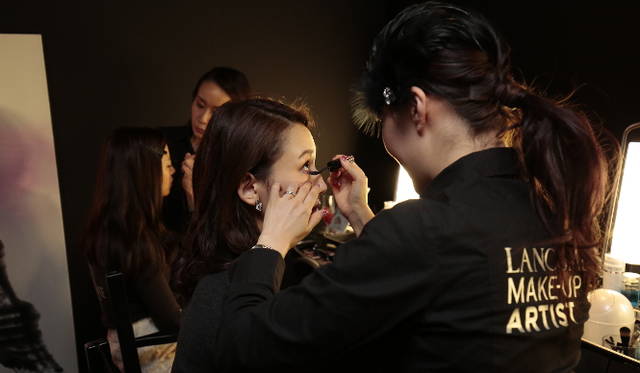 1月27日に、六本木にて発売記念パーティを開催