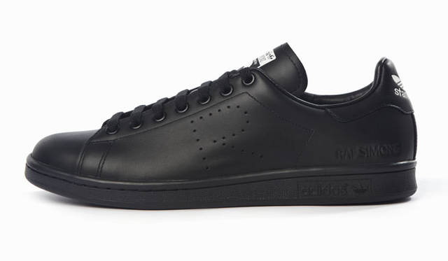 adidas by RAF SIMONS Autumn/Winter 2015-16「adidas by RAF SIMONS Stan Smith」