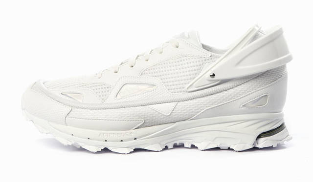 adidas by RAF SIMONS Autumn/Winter 2015-16「adidas by RAF SIMONS Response Trail（レスポンス トレイル） II」